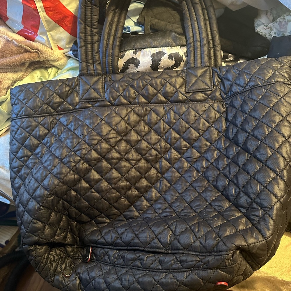 Black Quilted Tote Bag only used a few times, no strap, in great condition